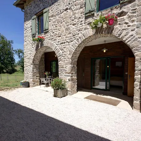 De Charme Avec Piscine Privative, Terrasse, Jardin, Proche Riviere - Animaux Acceptes - Fr-1-496-25 * Croizet-sur-Gand