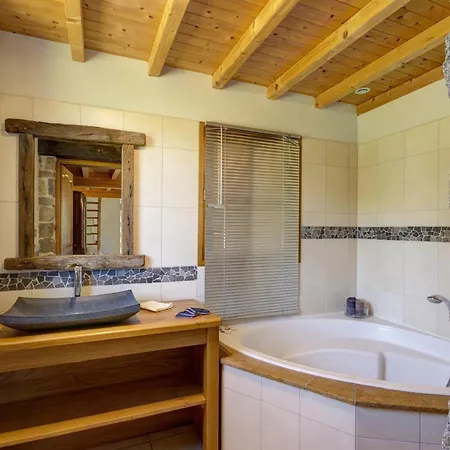 De Charme Avec Piscine Privative, Terrasse, Jardin, Proche Riviere - Animaux Acceptes - Fr-1-496-25 Feriehus *